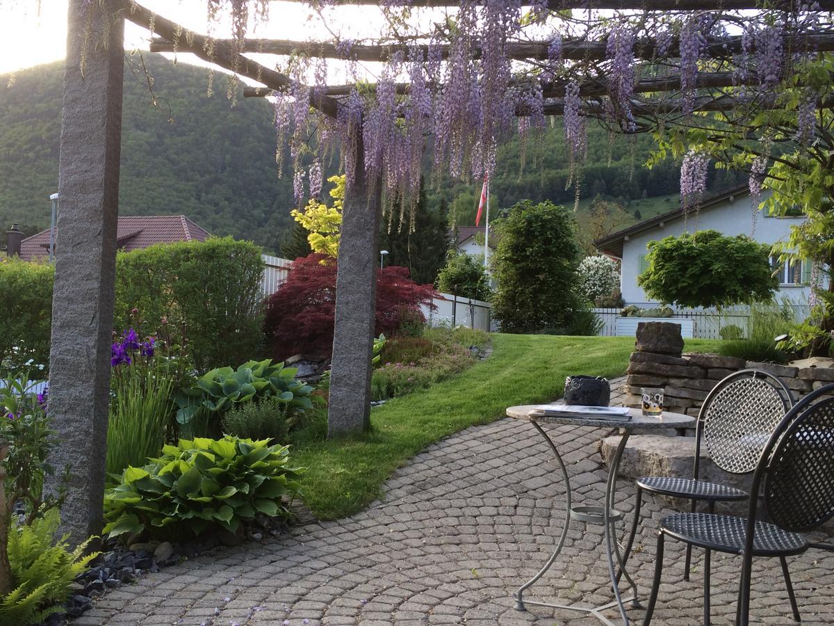 BnB Villa Levanta Péry Esterno foto